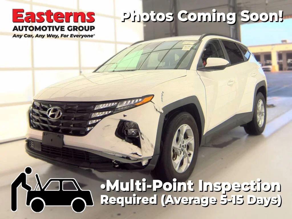 Used 2024 White Hyundai SEL image 1