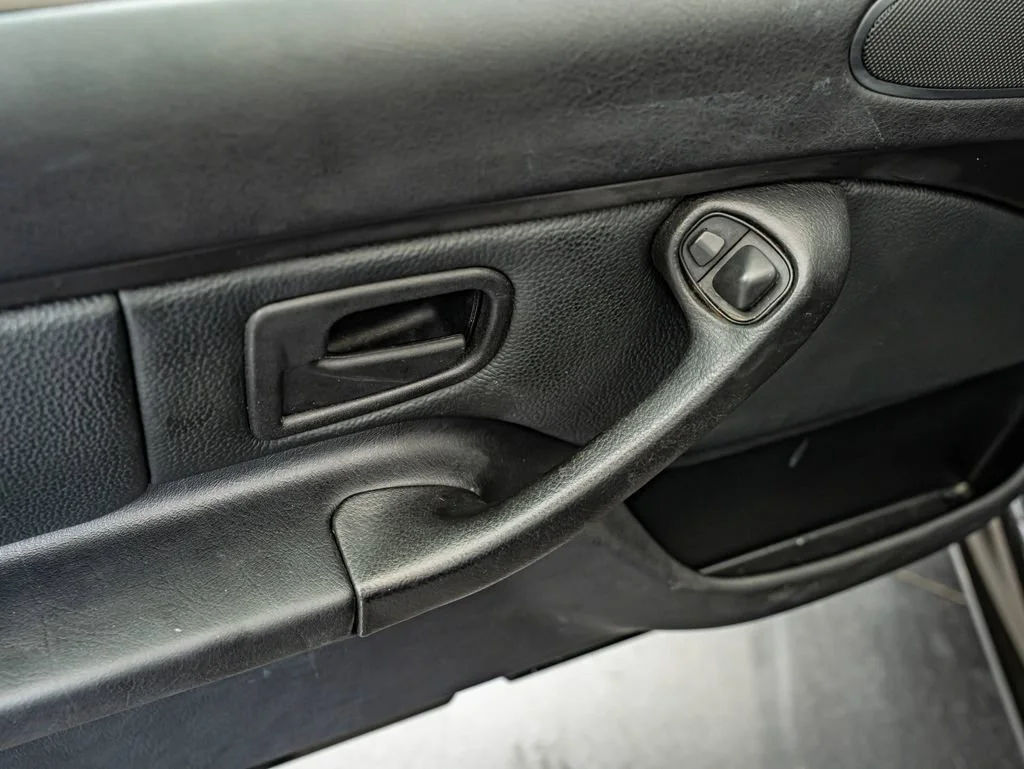 Used 2001 Jet Black BMW 2.5i image 23
