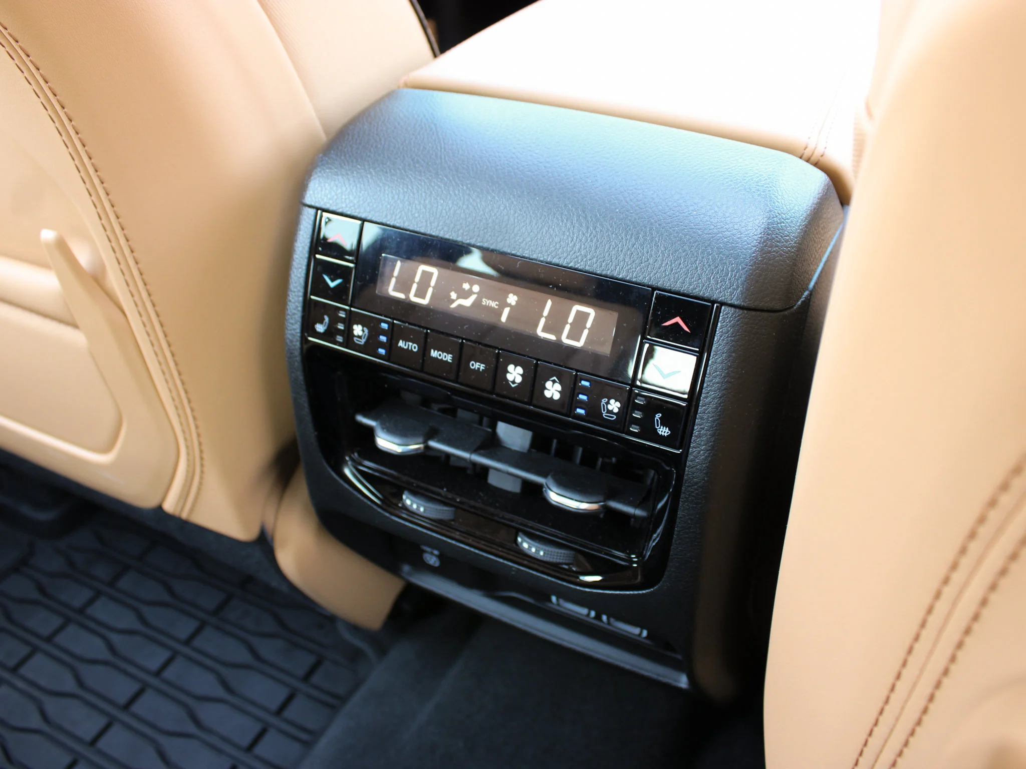 Used 2025 White Jeep Summit Reserve * No Accidents | Luxury SUV | Remote Start | Apple CarPlay image 25