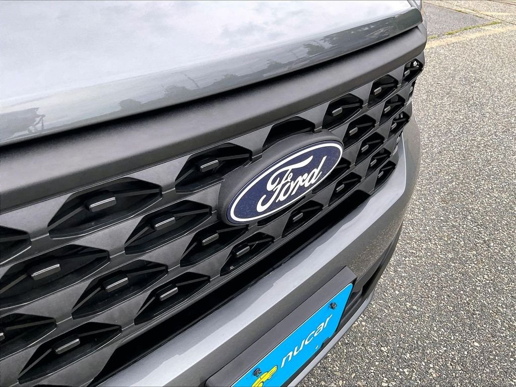 Used 2025 Gray Ford XLT image 23