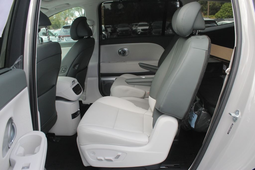 2026 Hyundai IONIQ 9 Performance Calligraphy - Photo 16