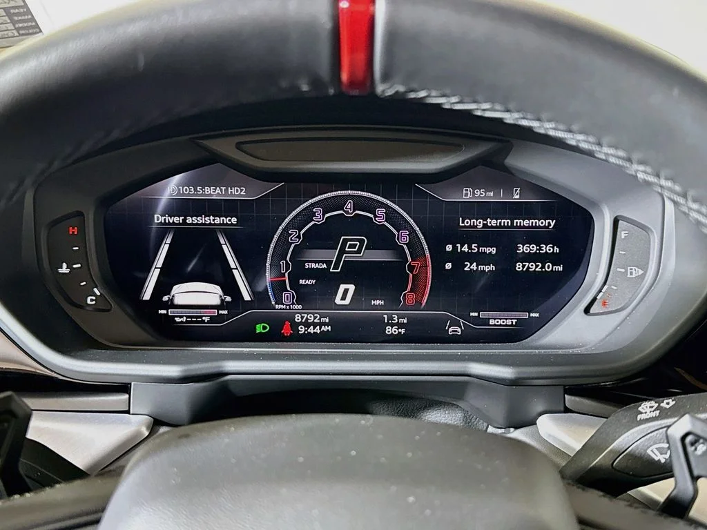 Used 2024 Black Lamborghini S image 11