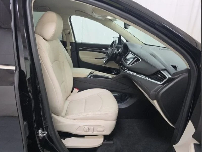 Used 2022 Ebony Twilight Metallic Buick Essence image 10
