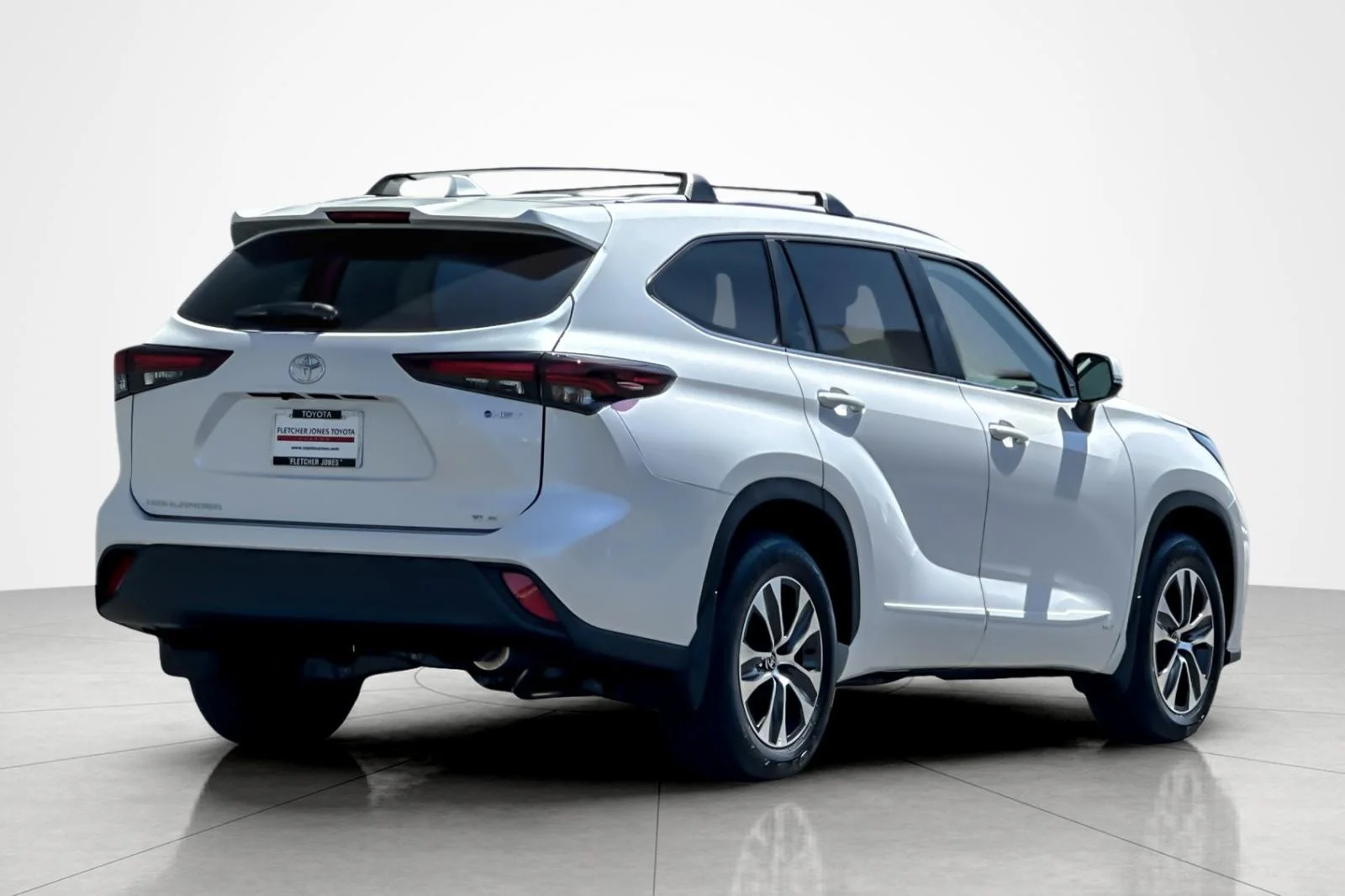 Certified Used 2026 Wind Chill Pearl Toyota Hybrid XLE image 5
