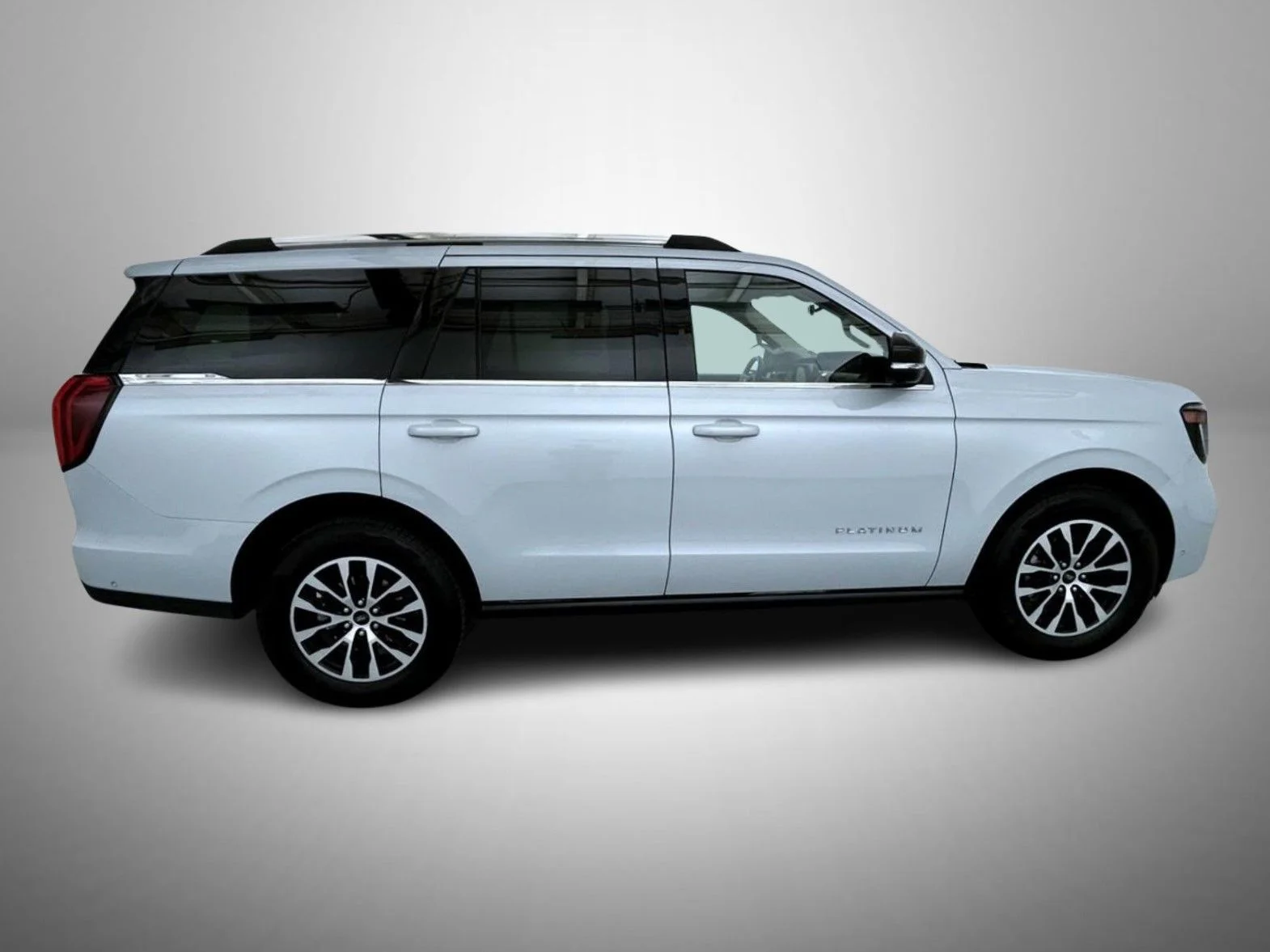 Used 2025 Silver Ford Platinum image 4
