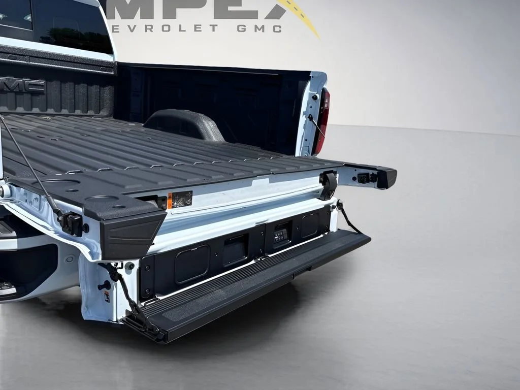New 2026 Glacier White Tricoat GMC Denali Ultimate image 33