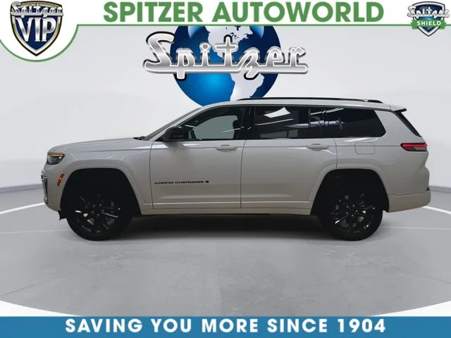 New 2026 Bright White Clear-Coat Exterior Paint Jeep Limited Reserve image 6