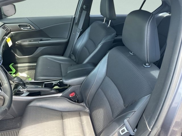 2017 Honda Accord Sport - Photo 13