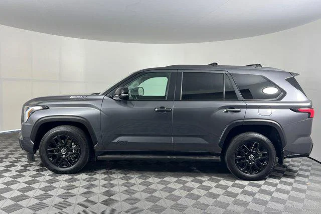 Certified Used 2024 MAGNETIC GRAY MET. Toyota  image 6
