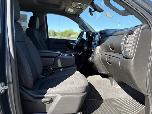 Used 2020 Gray Chevrolet LT image 13