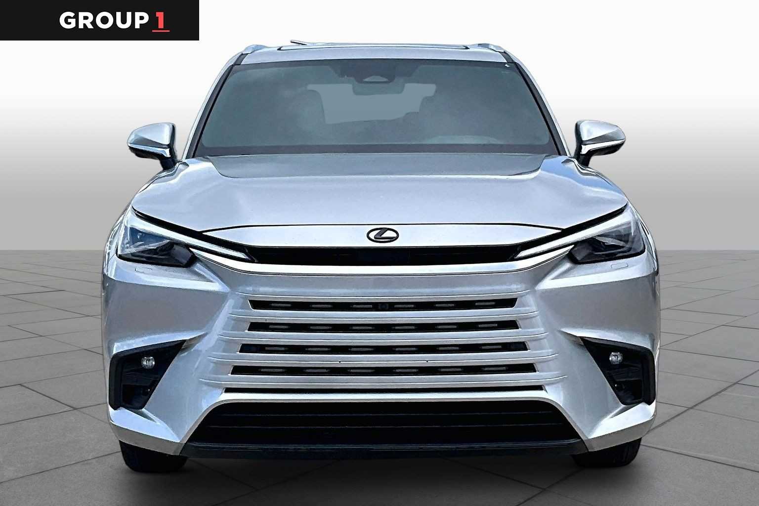 Certified Used 2026 CELESTIAL SILVER Lexus Luxury image 4