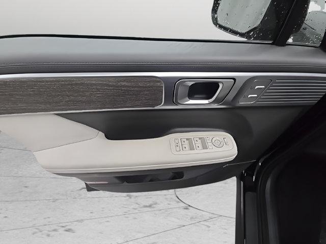 New 2027 Black Hyundai Limited AWD image 10