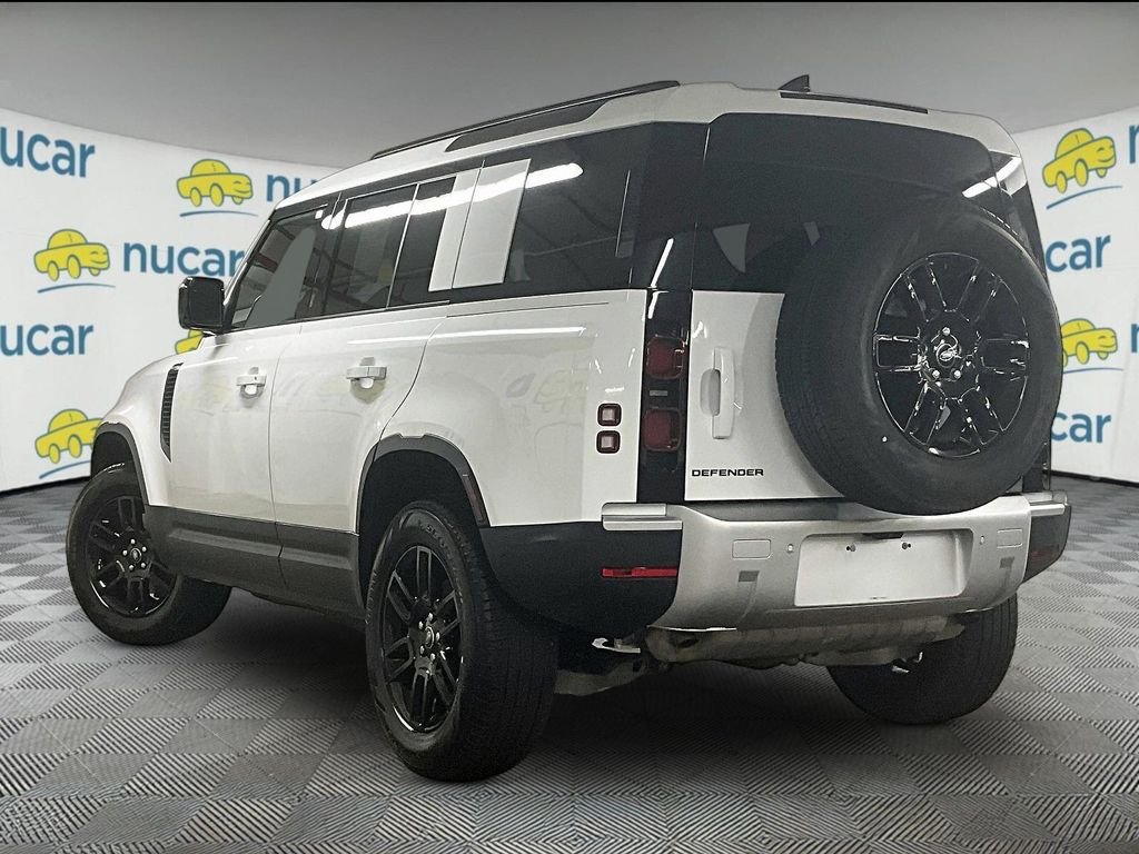 Used 2025 Black Land Rover S image 4