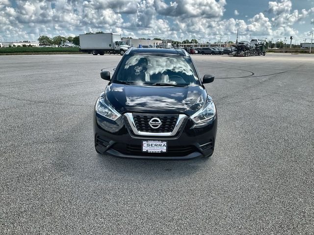 Used 2018 Super Black Nissan S image 11