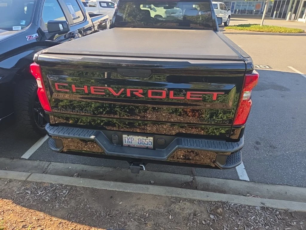Used 2021 BLACK Chevrolet Custom image 3