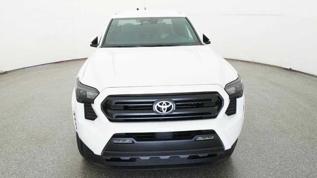 New 2026 Ice Cap Toyota SR5 image 6