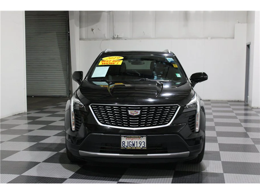 Used 2019 Stellar Black Metallic Cadillac FWD Premium Luxury image 2