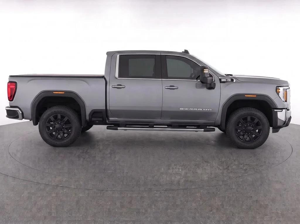 Certified Used 2026 Sterling Metallic GMC SLE image 10