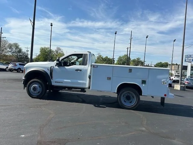 2024 Ford F-450 Super Duty Chassis Cab XL - Photo 6