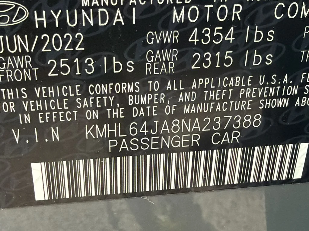 Used 2022 Gray Hyundai SEL image 32