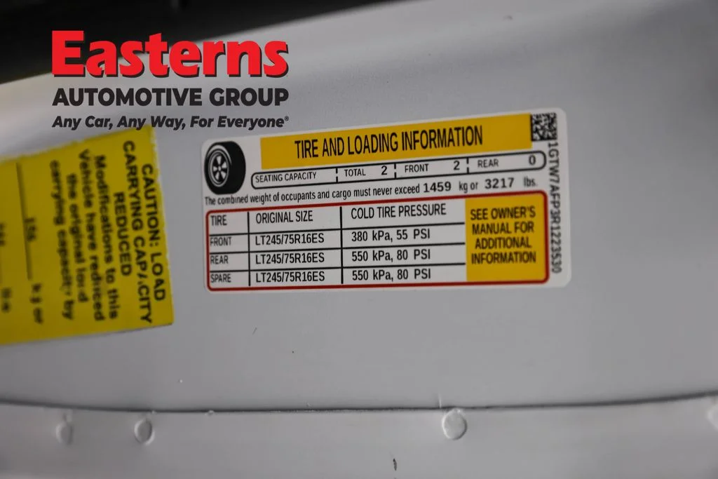 Used 2024 White GMC Work Van image 31