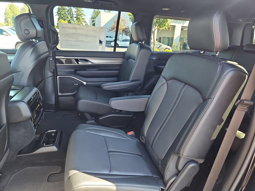 New 2026 High Gloss Black Jeep Limited Altitude image 23