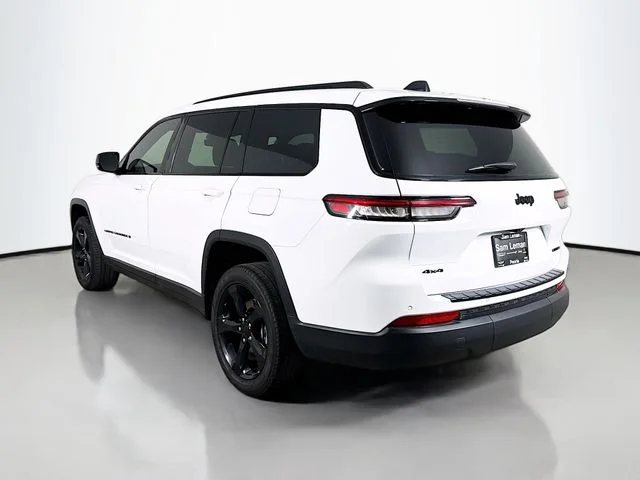 Used 2025 White Jeep Limited image 5