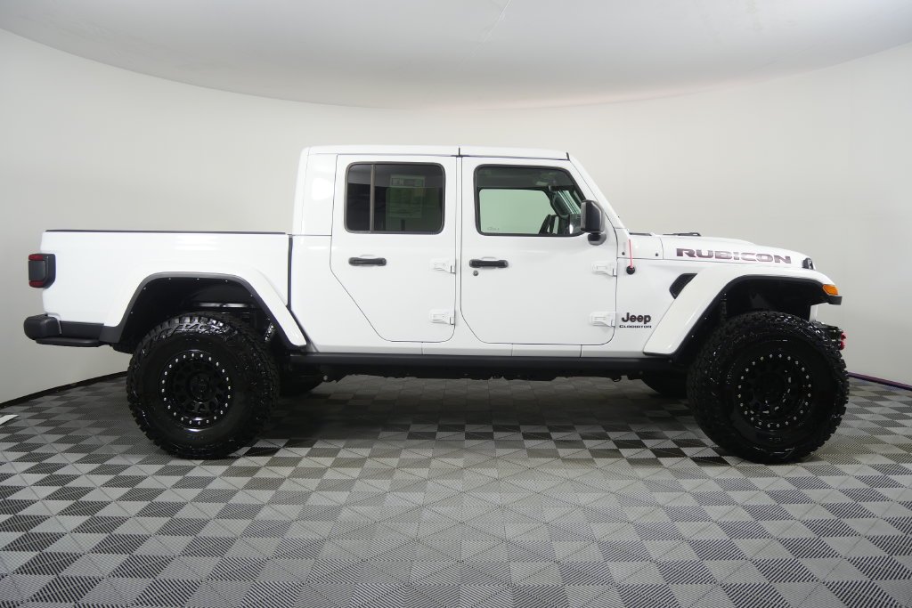Used 2021 Bright White Clearcoat Jeep Rubicon image 3