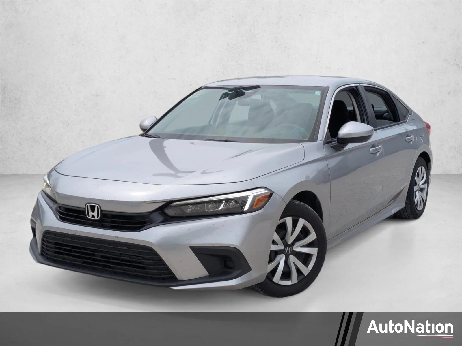 Used 2024 Lunar Silver Metallic Honda LX image 1