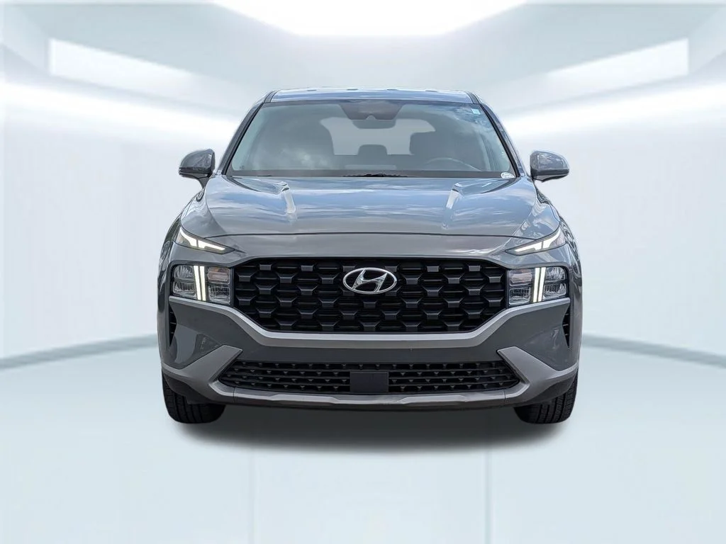 Used 2023 Gray Hyundai SE image 10