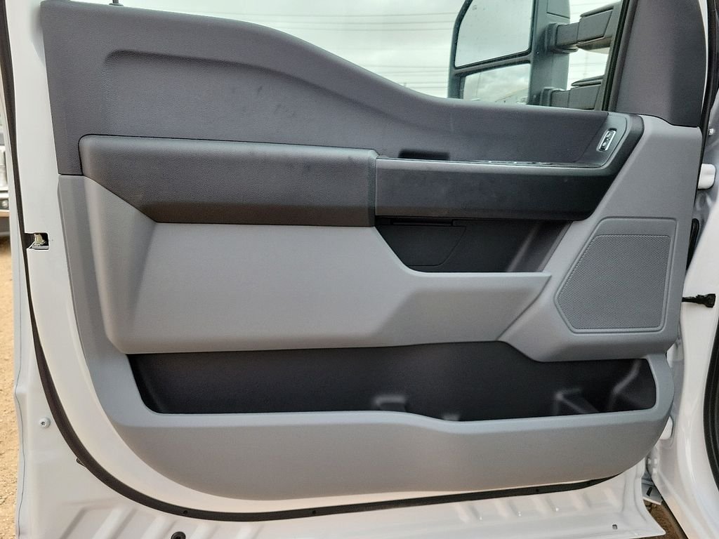 New 2026 White Ford XL image 18