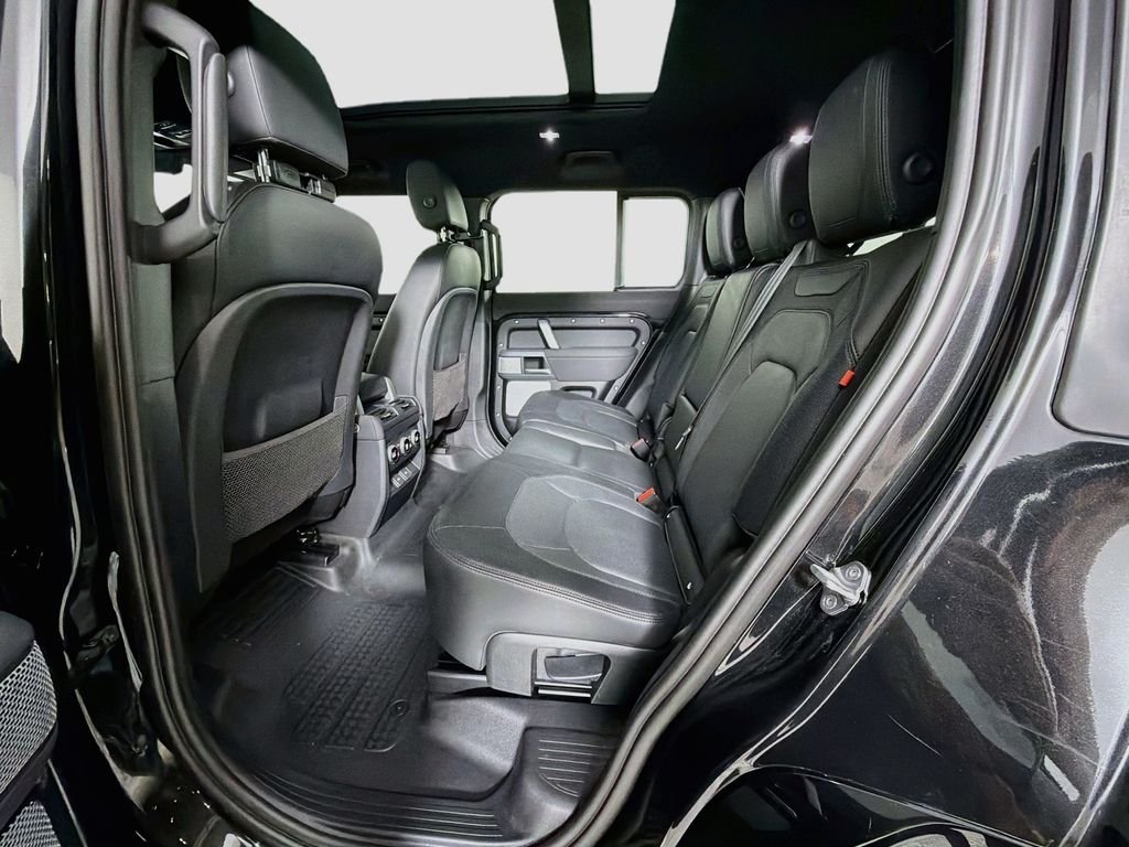Certified Used 2023 Black Land Rover X-Dynamic SE image 26