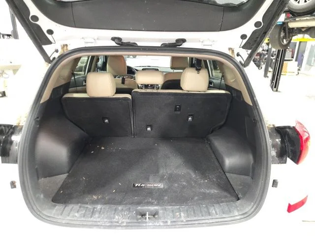 Used 2021 White Hyundai Sport image 12