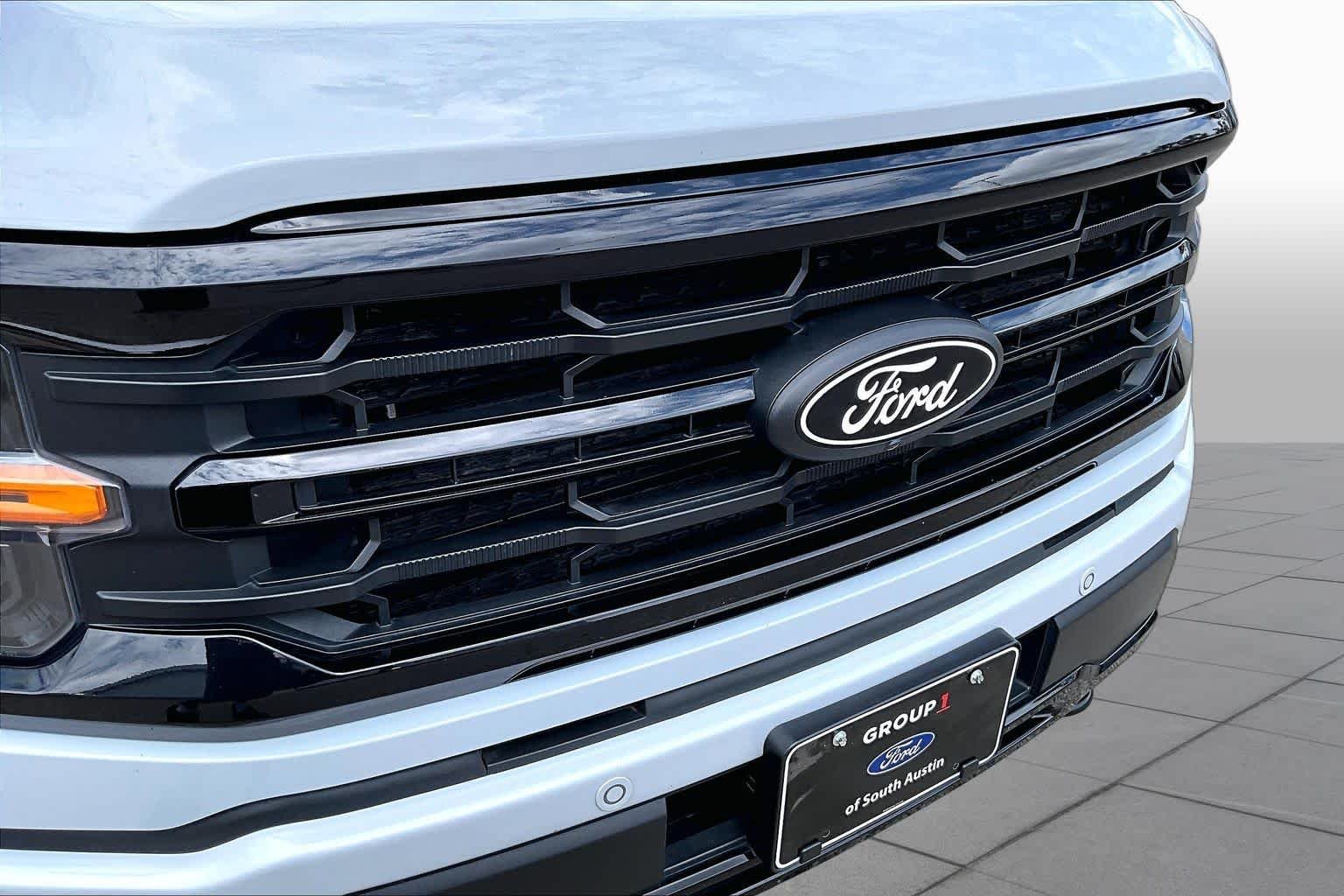 Certified Used 2025 Space White Metallic Ford XLT image 30