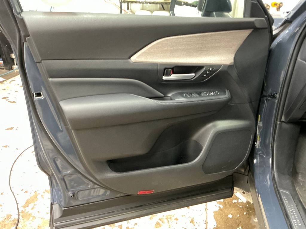 Used 2024 White Toyota Limited image 14