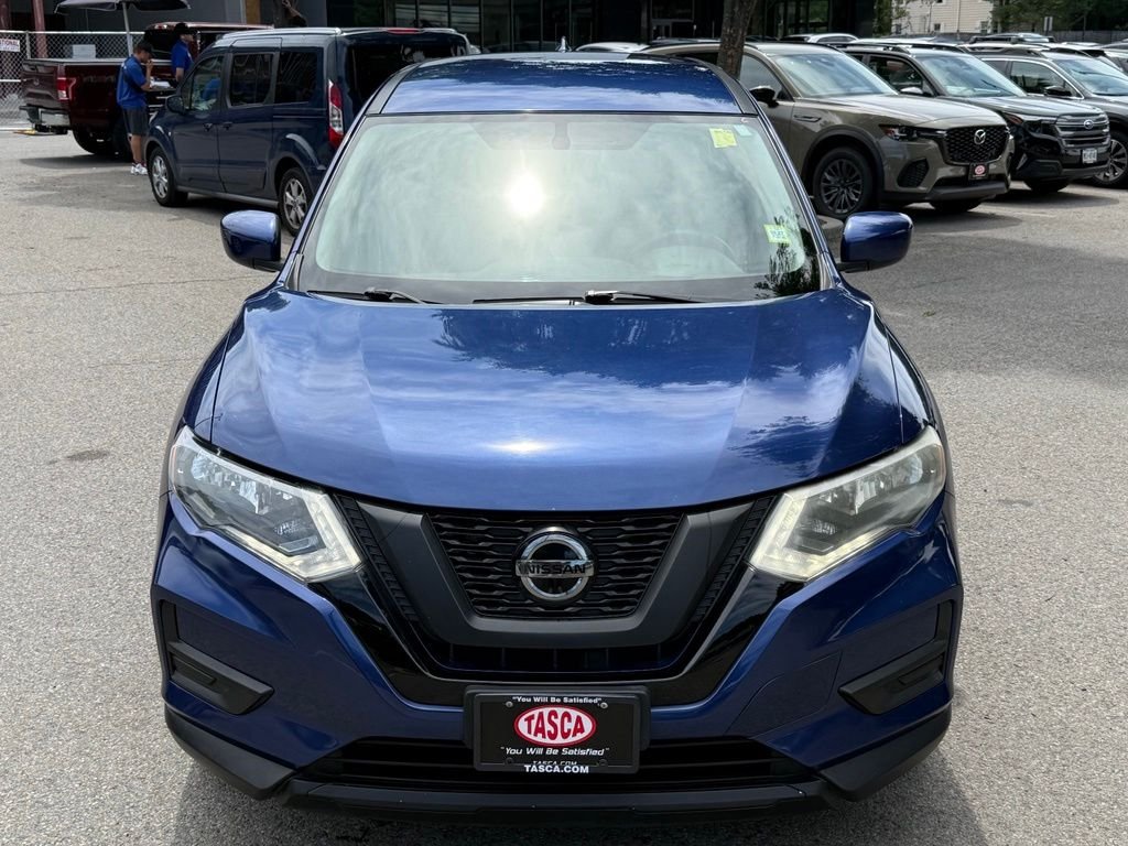 Used 2018 Blue Nissan S image 2