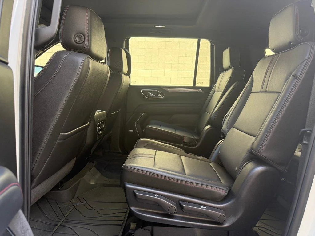 2024 Chevrolet Suburban RST - Photo 12