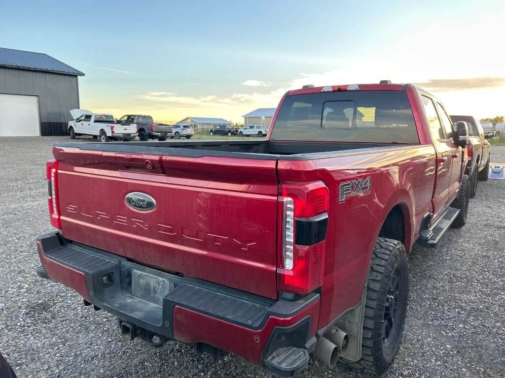 Used 2024 RAPID RED Ford LARIAT image 10