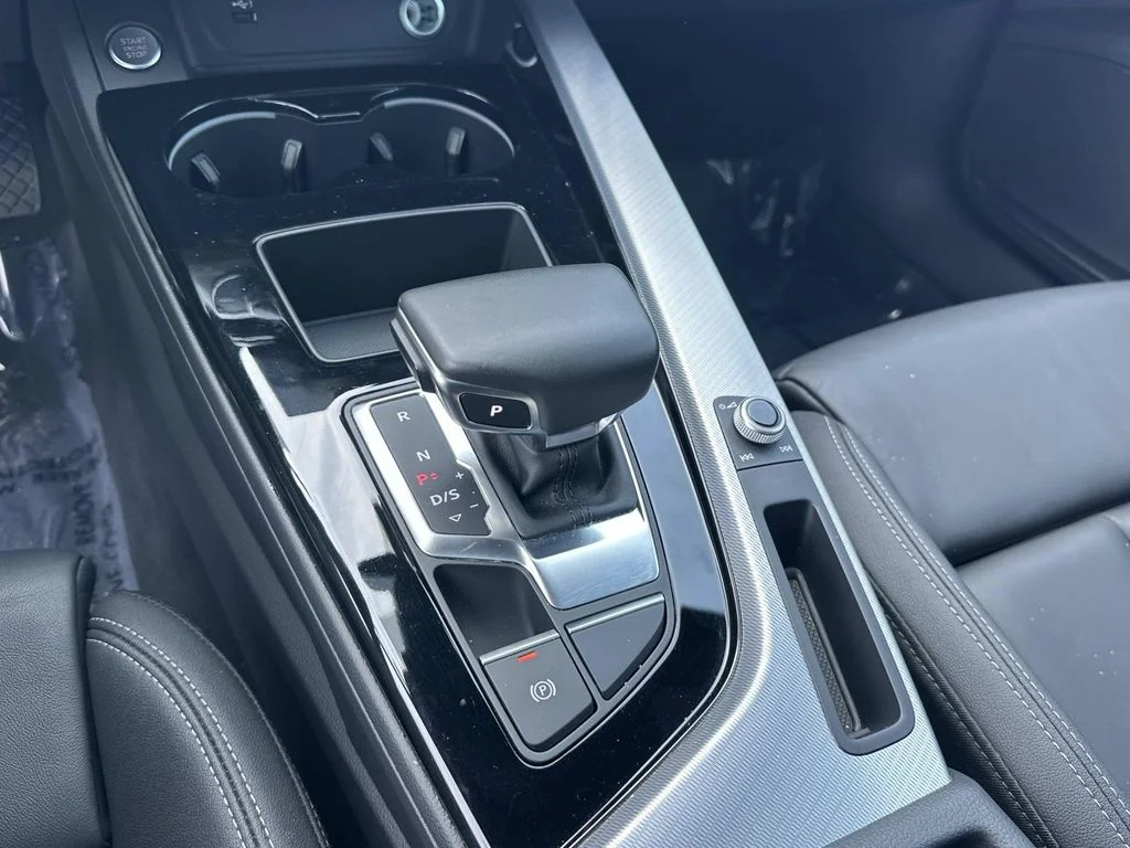 Used 2025 Arkona White Audi 45 S line Premium image 26