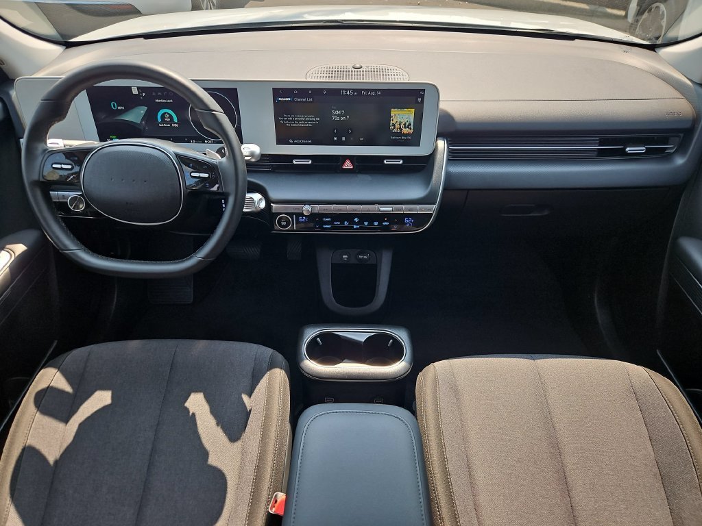 Used 2024 Atlas White Hyundai SE image 22