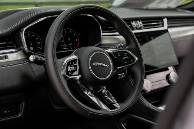 2026 Jaguar F-Pace R-Dynamic S - Photo 19