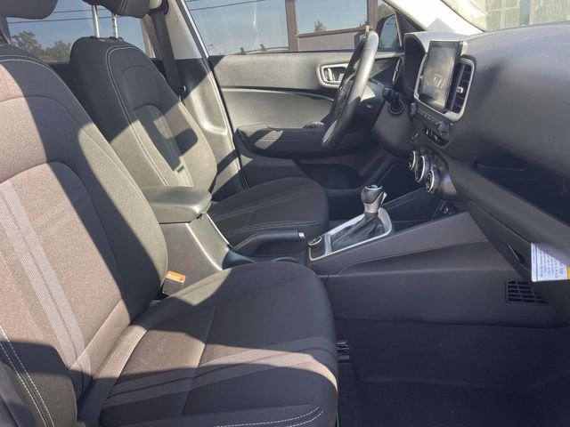 2024 Hyundai Venue SEL - Photo 8