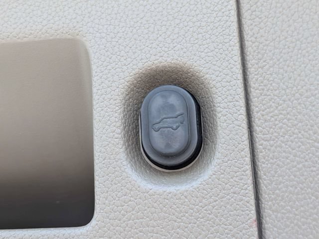 Used 2020 SATIN STEEL METALLIC GMC SLT image 13
