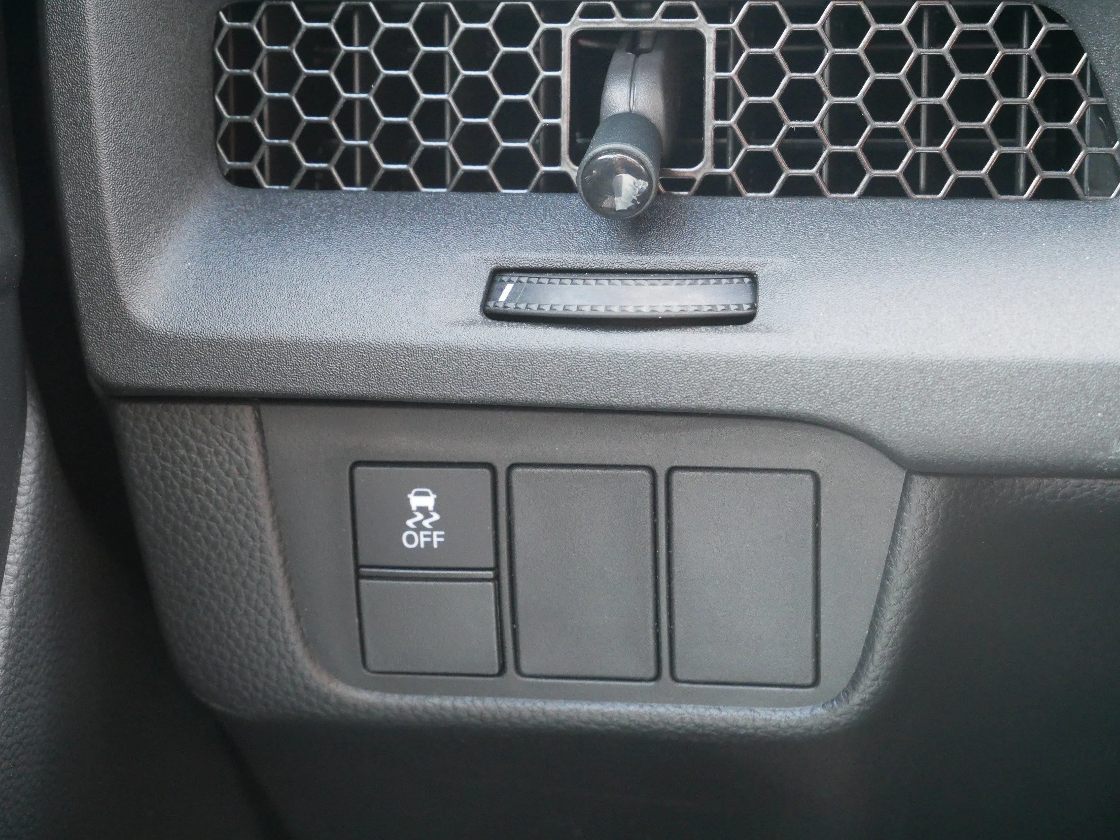 Used 2024 Platinum White Pearl Honda EX image 26