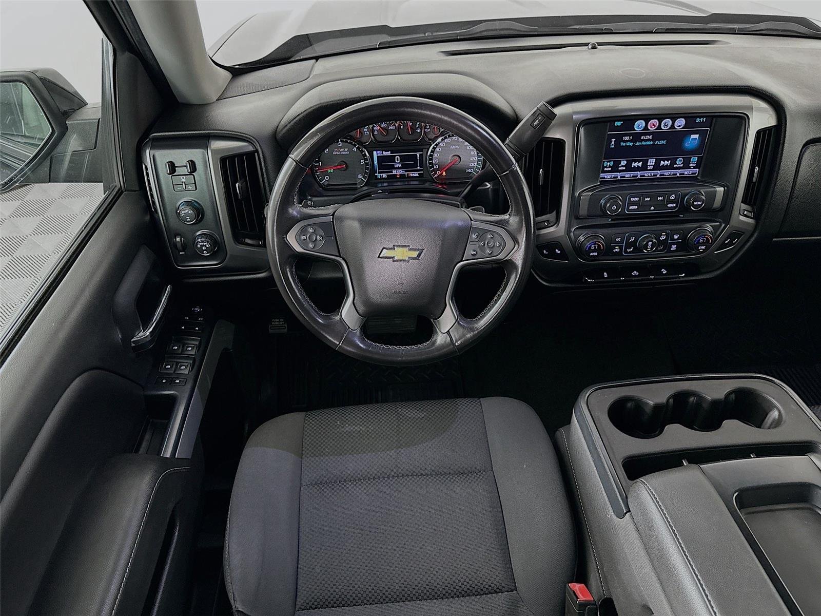 Used 2018 Chevrolet Silverado 1500 LT Z71 with VIN 3GCUKREC4JG327100 for sale in Winona, Minnesota