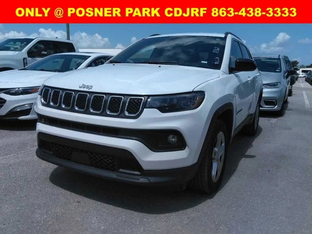 Used 2024 White Jeep Latitude image 1