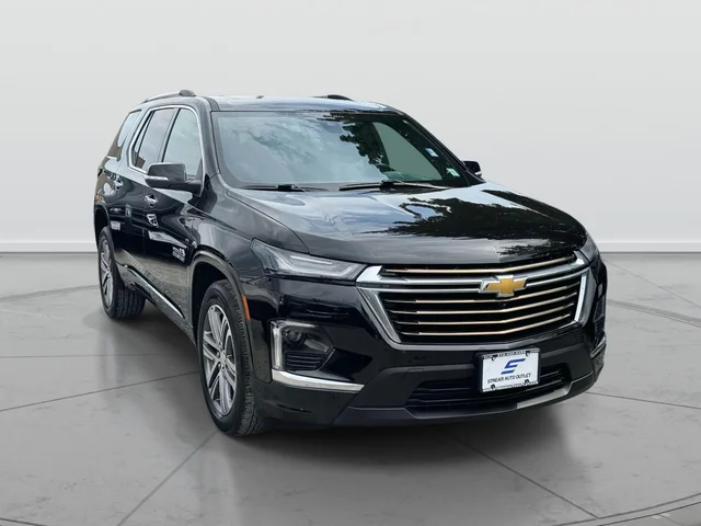 Pre-Owned 2023 Chevrolet Traverse High Country