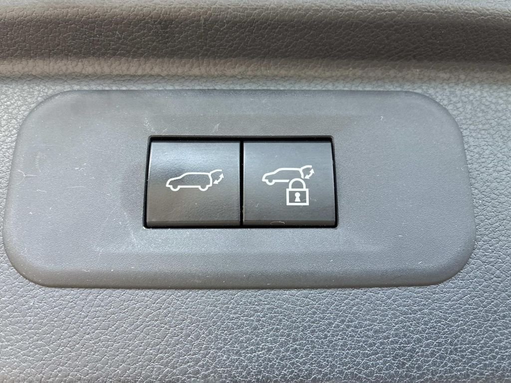 Used 2024  Toyota Limited image 14