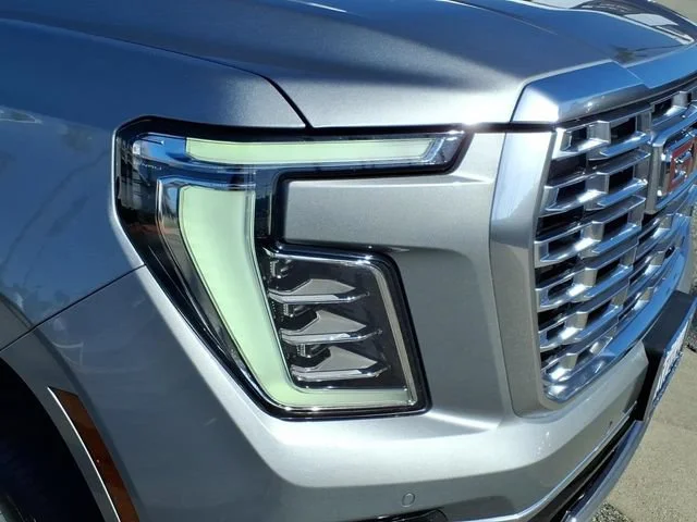 Used 2025 Sterling Metallic GMC Denali image 2
