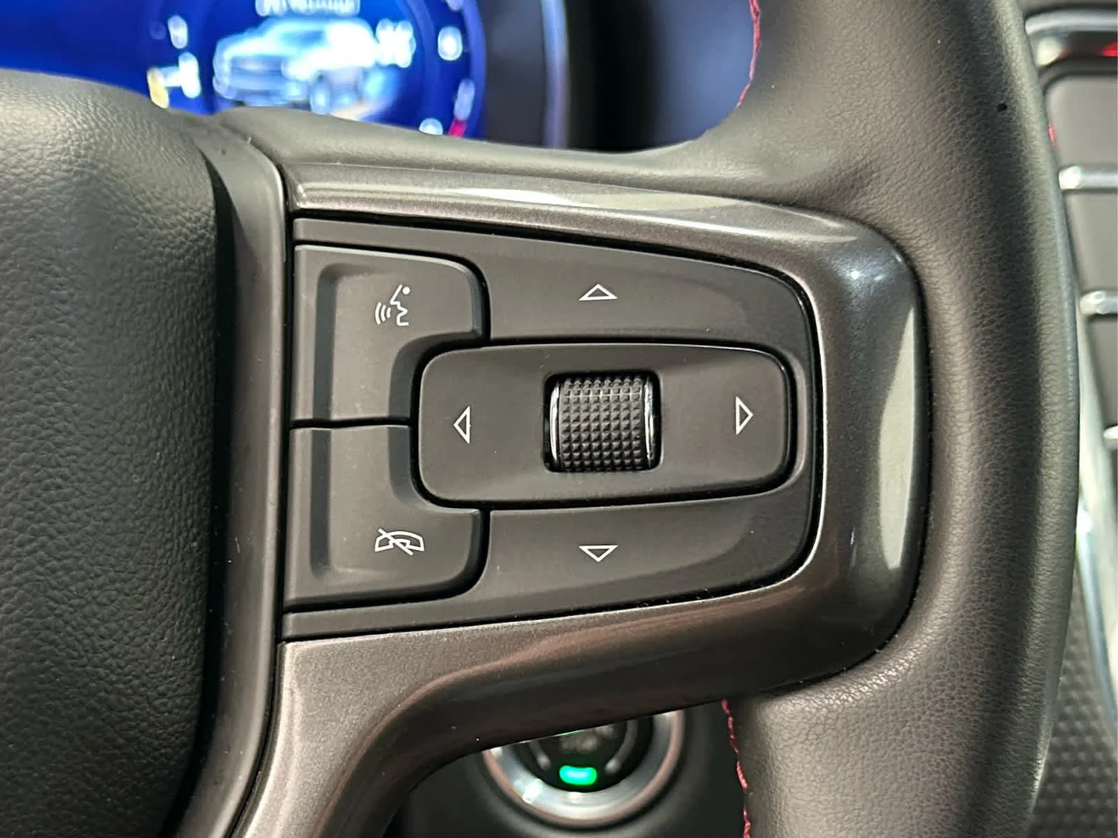 Used 2023 Summit White Chevrolet RST image 29